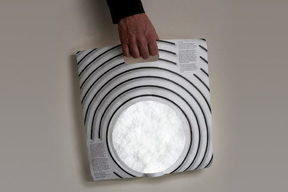 KUU - das Luminale Lichtobjekt zum Mitnehmen <br />Design: Kai Linke, Foto: Oliver Krumholz